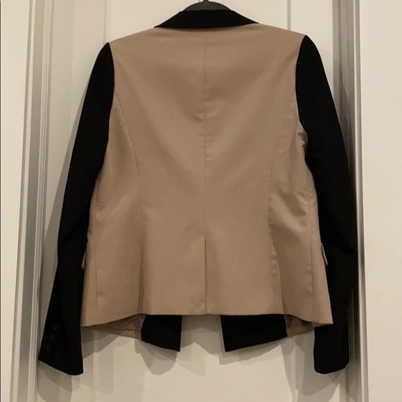 Forever 21 Color Block Tan and Black Blazer Women’s Size L - Picture 7 of 7